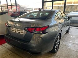 نيسان فيرسا